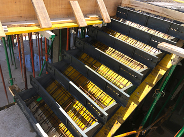 ENCOFRADO-ESCALERA-363X272 Encofrado de escaleras